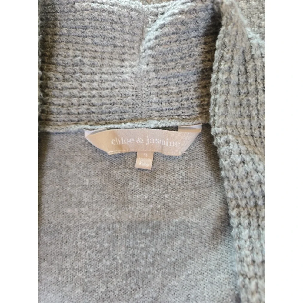 Chloe & Jasmine Women's Gray Open Front Cardigan Sweater, Size Medium